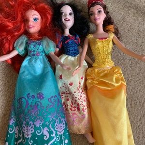 set of...3 DISNEY PRINCESSES
